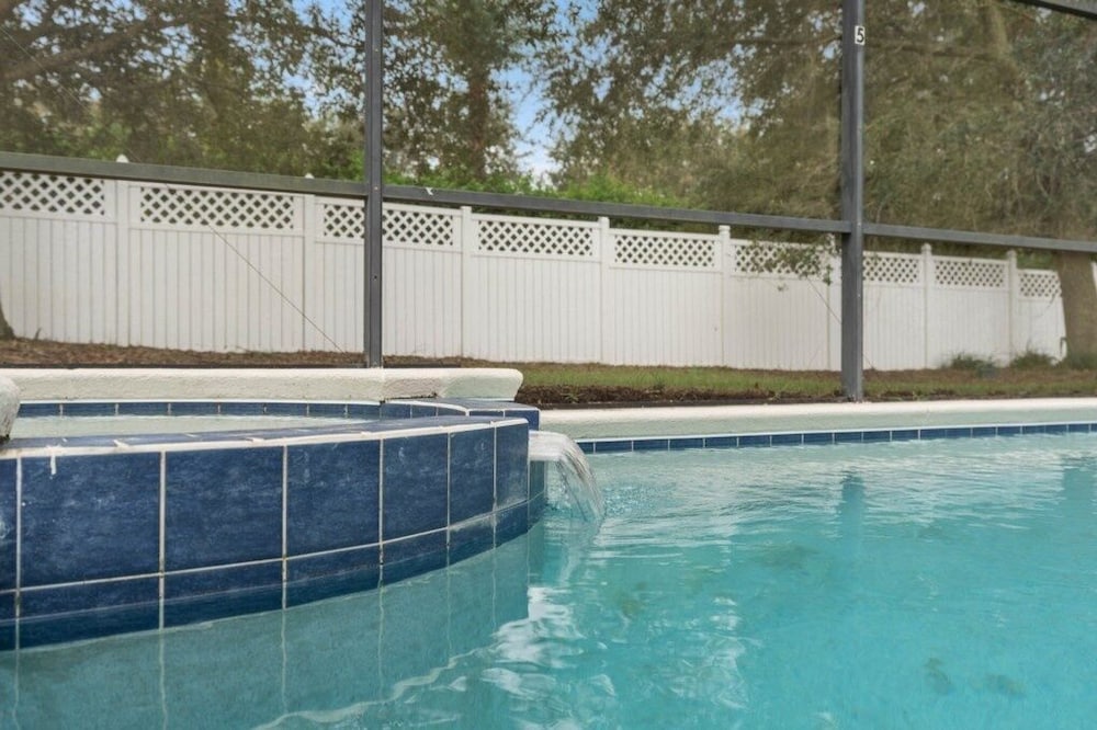 Legacy Park Villa: 5br, Pool, Spa & Near Disney 5 Bedroom Villa
