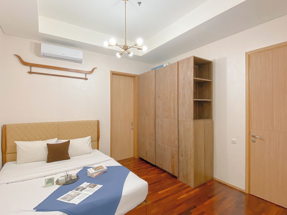 Warm And Cozy 2Br At Samara Suites Apartment