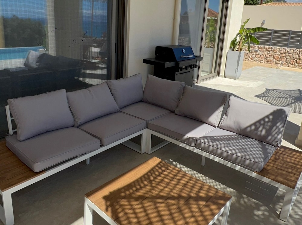 Seaview Serenity Villa in Kefalonia