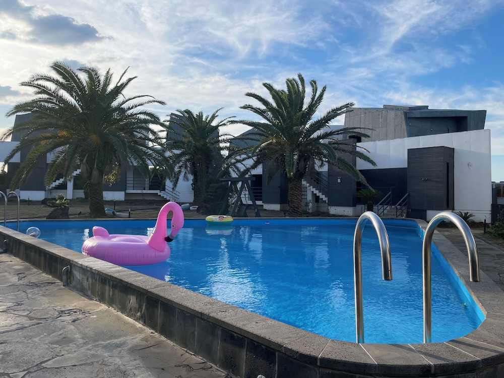 Yegerina Resort
