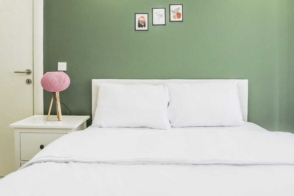 Flat Close to Shopping Malls in Kucukcekmece