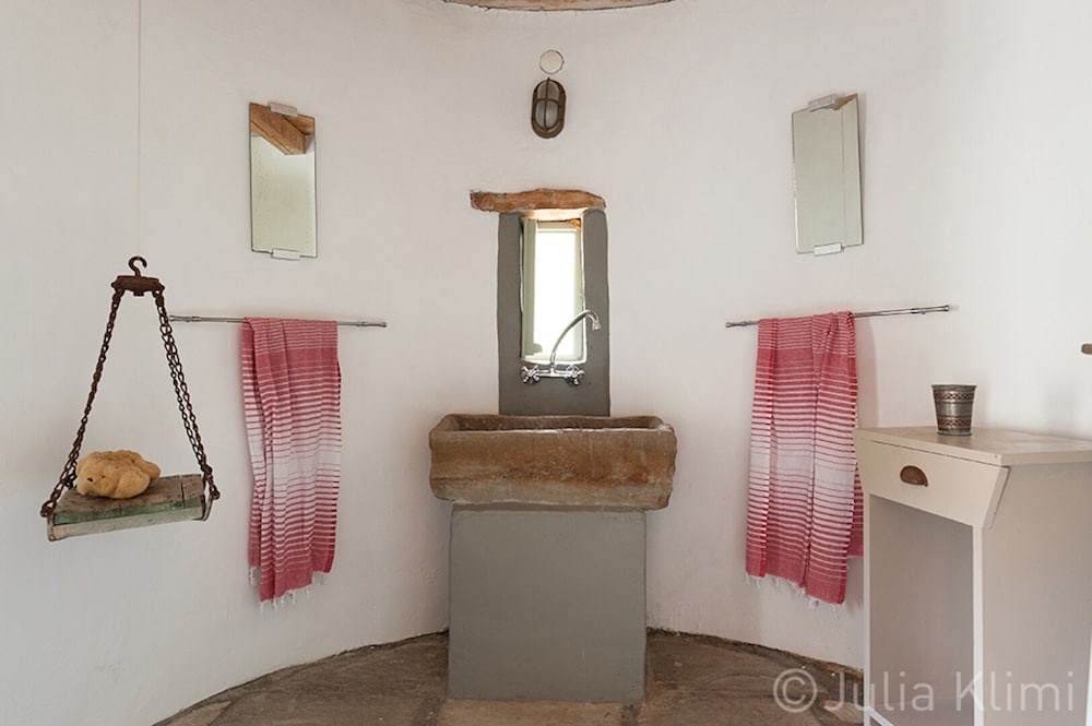 Serifos Houses Aghios Sostis