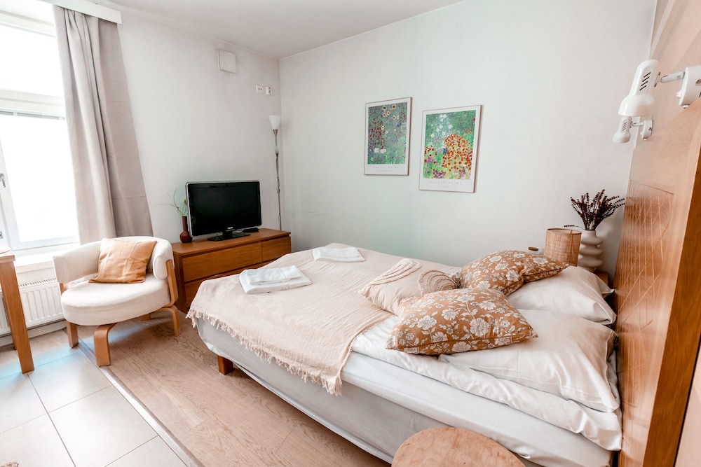 2ndhomes Quiet Studio by Esplanade Park view 3