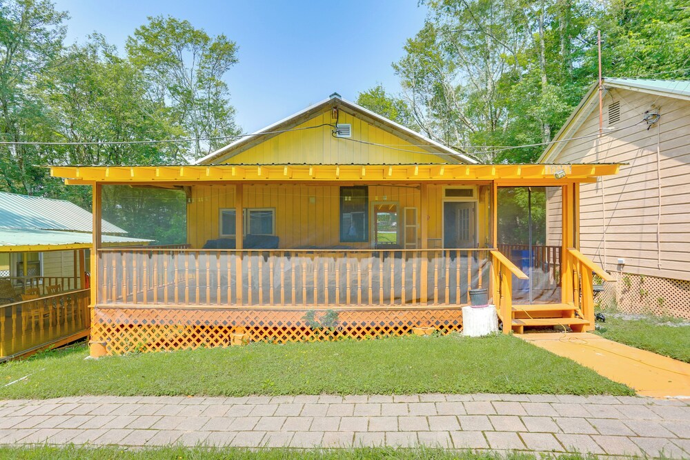 6 Mi to State Park: Mongaup Valley Cabin!