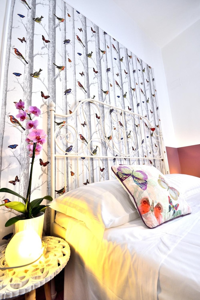 Romantica Rooms