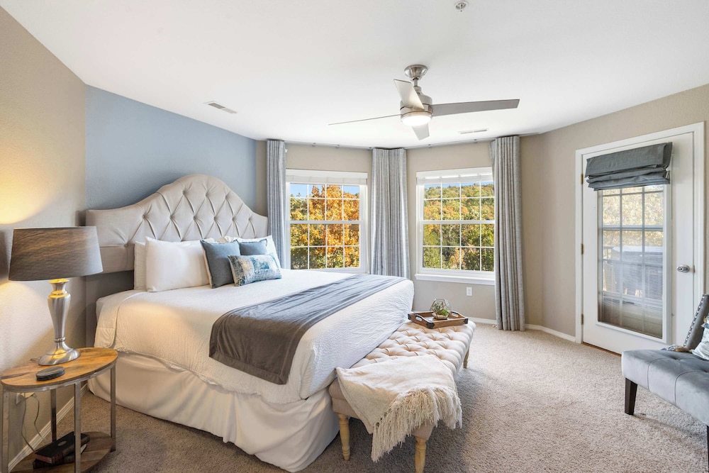 Edgewater Escape Stay for 6