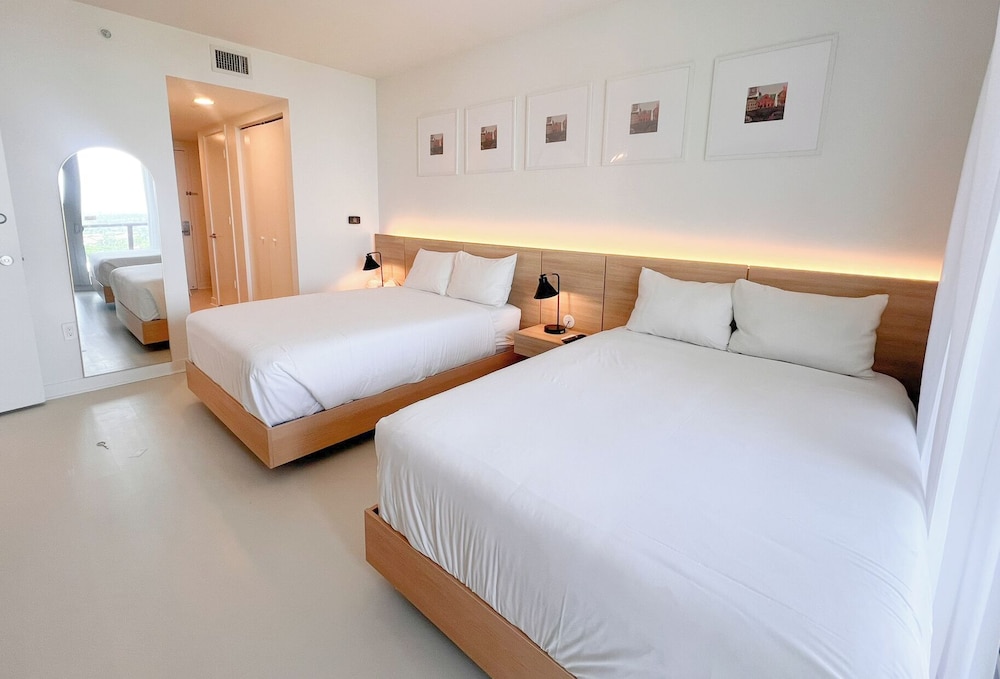Luxury Ocean Views Apt 1208