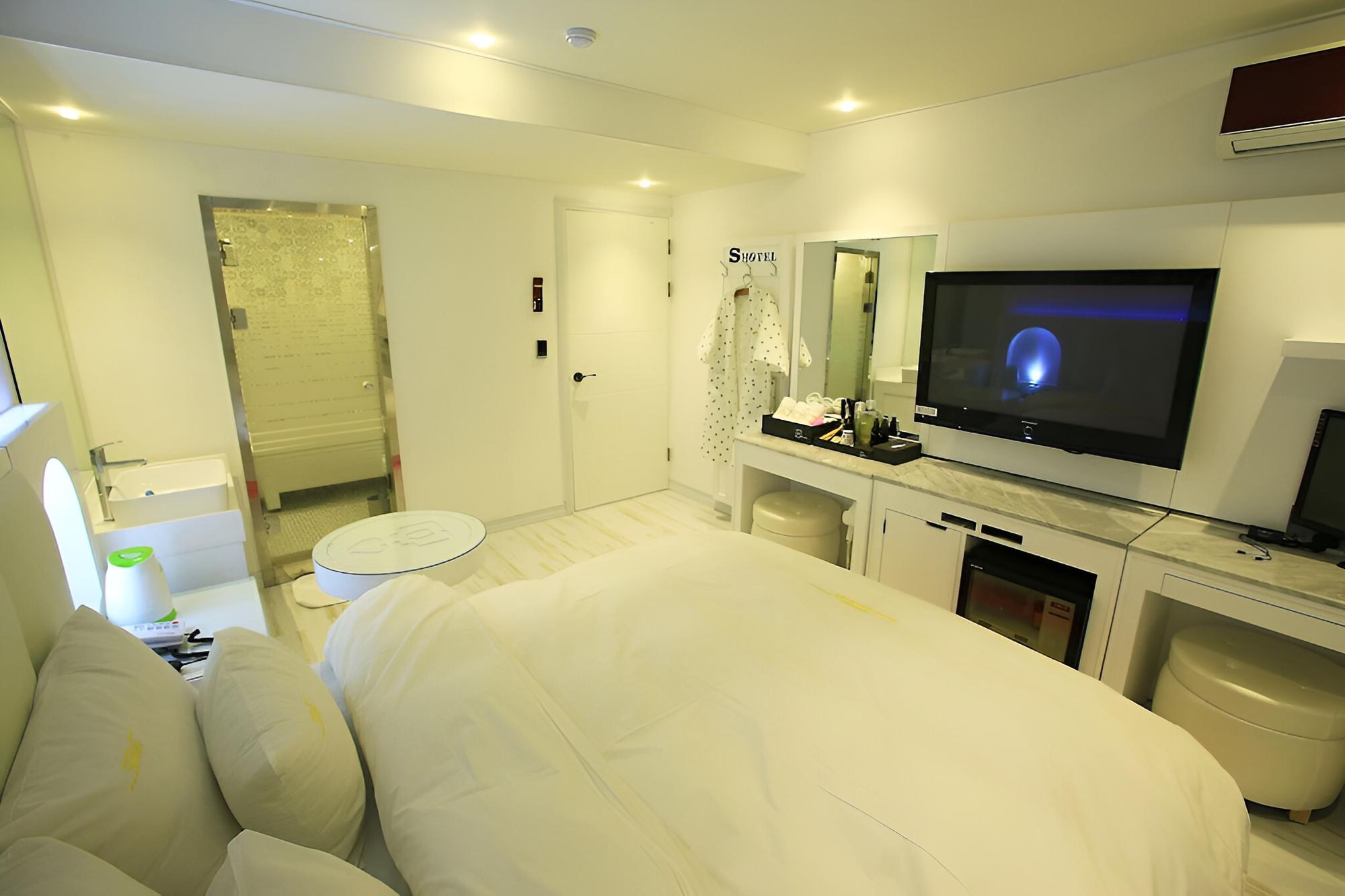 Yangpyeong Show Hotel view 2
