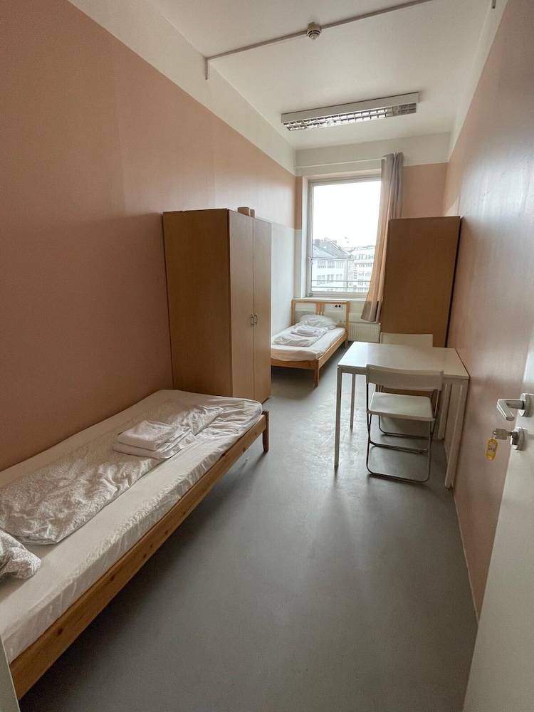 2-Rent Group Hostel Zimmer&Apartments GKP2