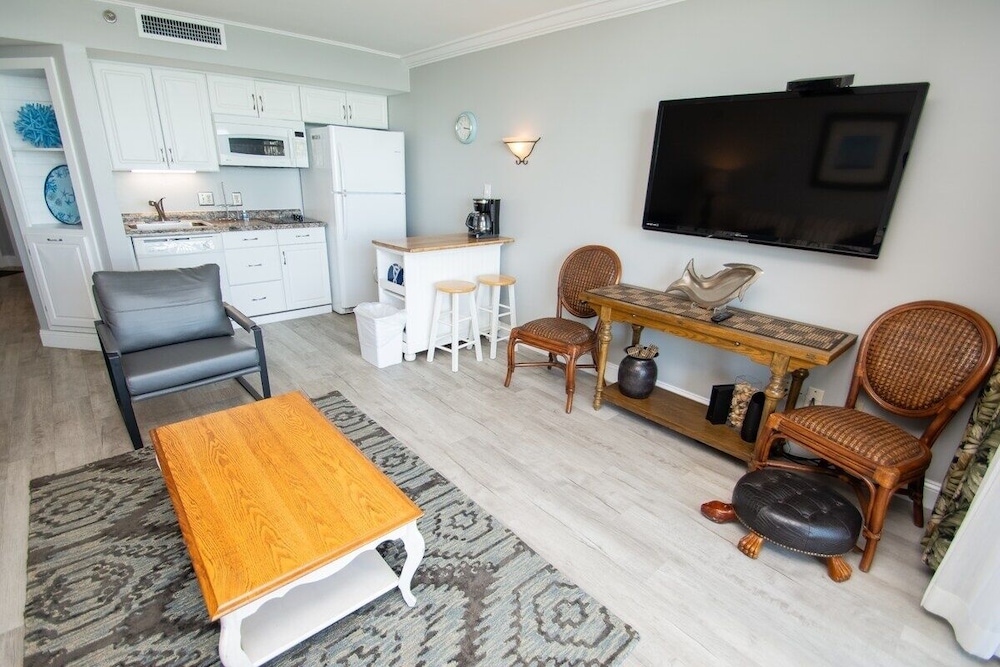 Ocean Forest 1006 1 Bedroom Condo