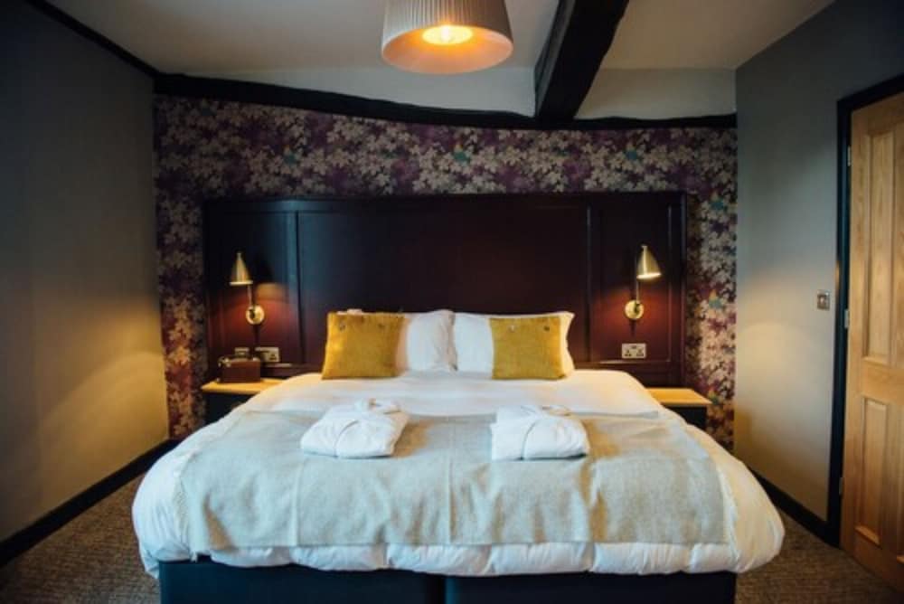 Bedford Vacations - The White Hart - Property Image 33