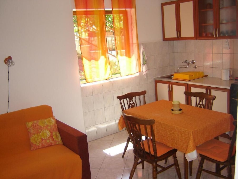 Apartments Grgorinić - Ground Floor view 3