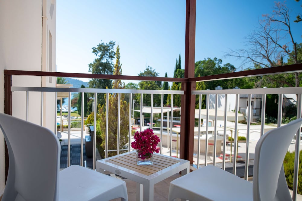 DoubleTree by Hilton Bodrum Isil Club Resort - ULTRA HER ŞEY DAHIL - Image 46