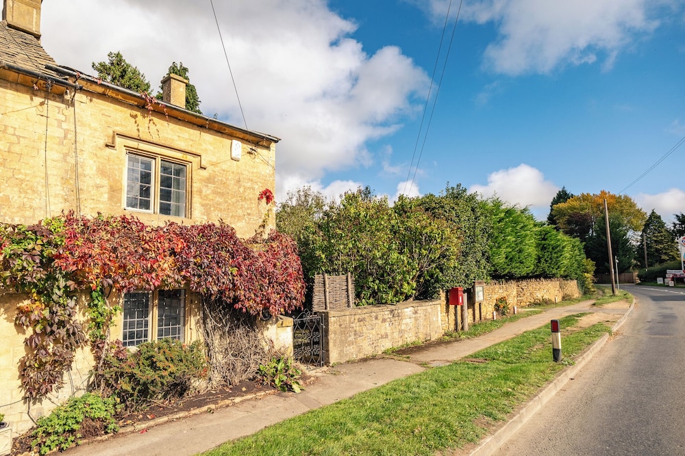 Beautiful 2BD Cottage in the Cotswolds