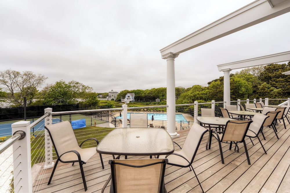 Charming East Falmouth Home: Walk to Private Beach