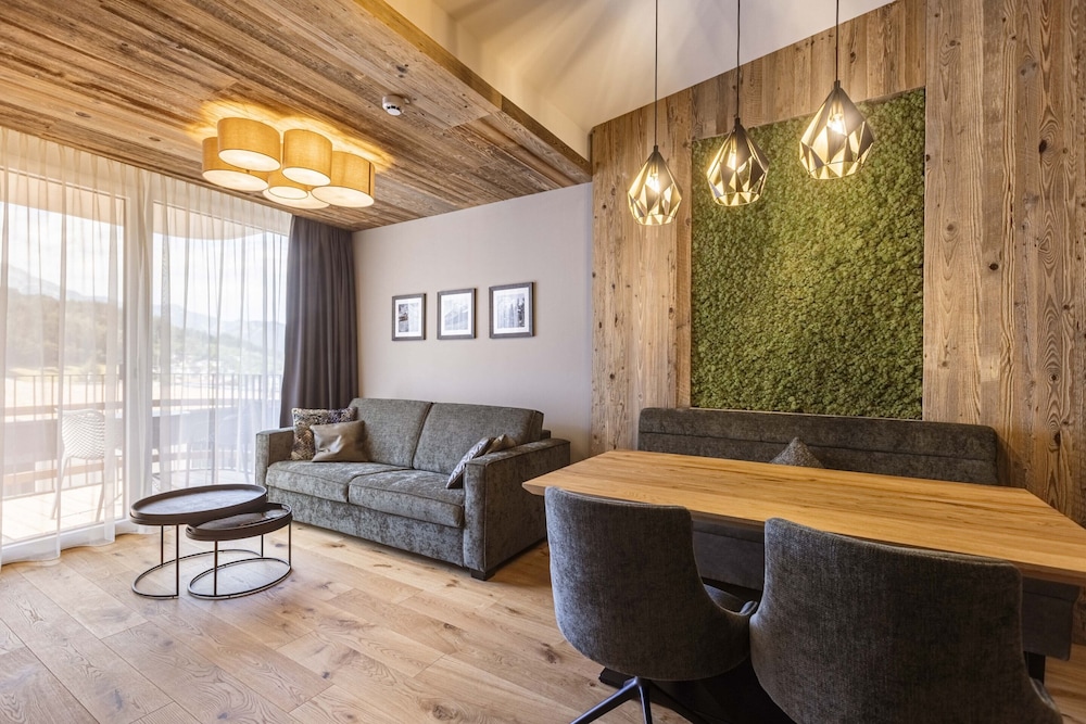 Pleasant Apartment With Shared Pool