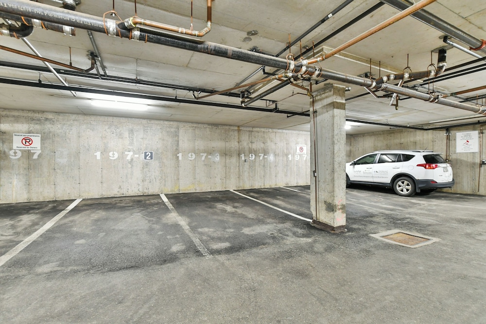 Les Haut Bois Condominiums -RVMT