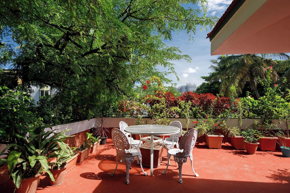 Casa Bianca by Red Olivenr Taj MG Roadpvt Garden