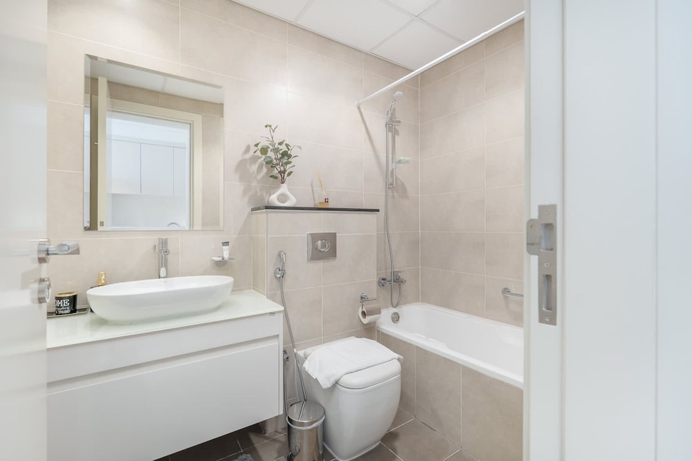Majestic Studio in Damac Carson C