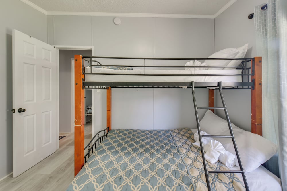 PCB Family Home w/ Sunroom, 1 Mi to Shore!