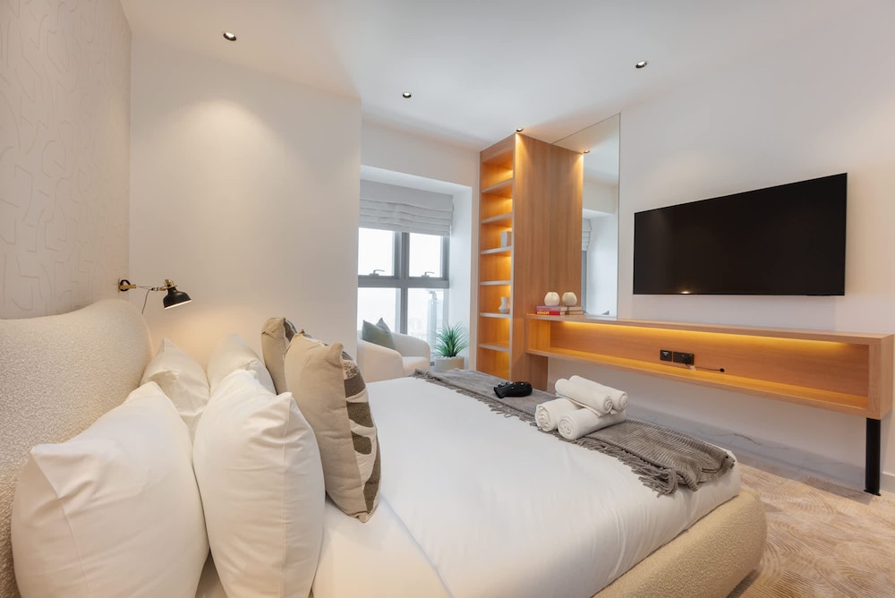 Luxurious 2-bedroom Apartment Perfect for Families in Dubai Marina