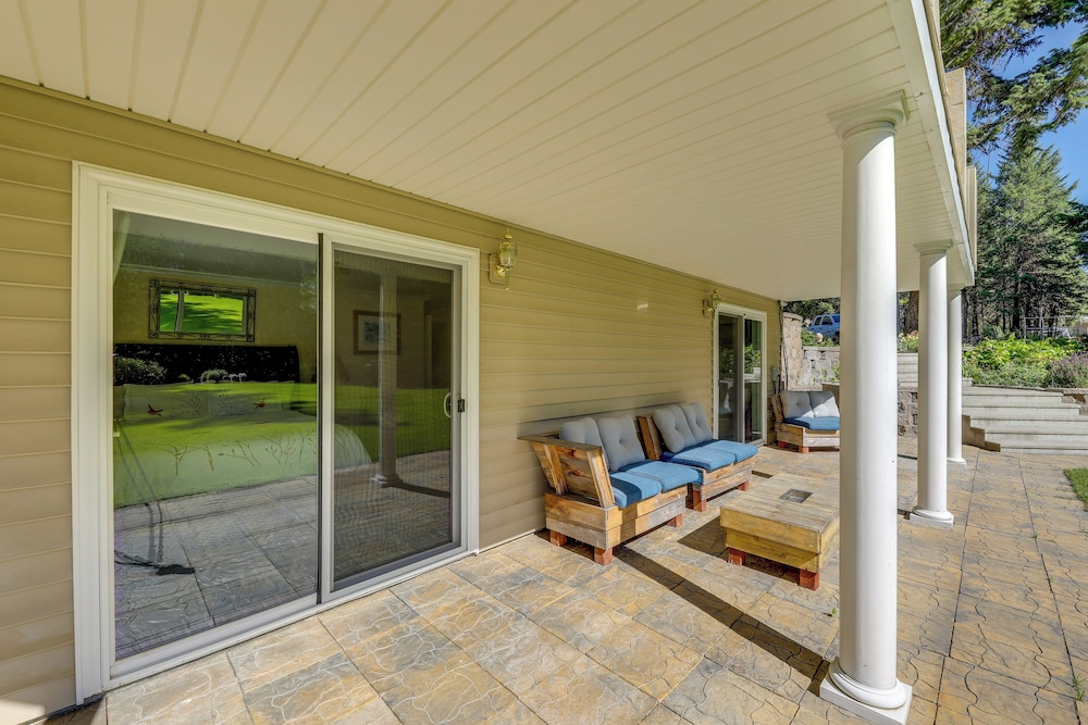 Walk to Happy's Inn & Lake Access: Libby Apartment