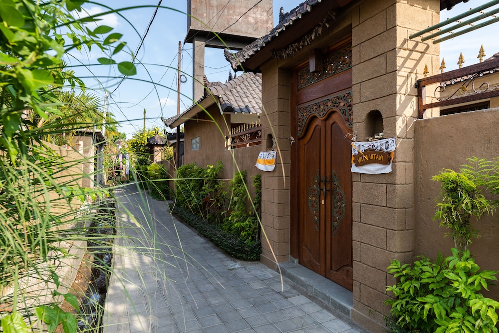 Devi's Place