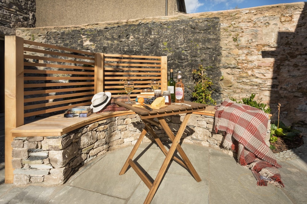 Wharton House Mews Retreat for two