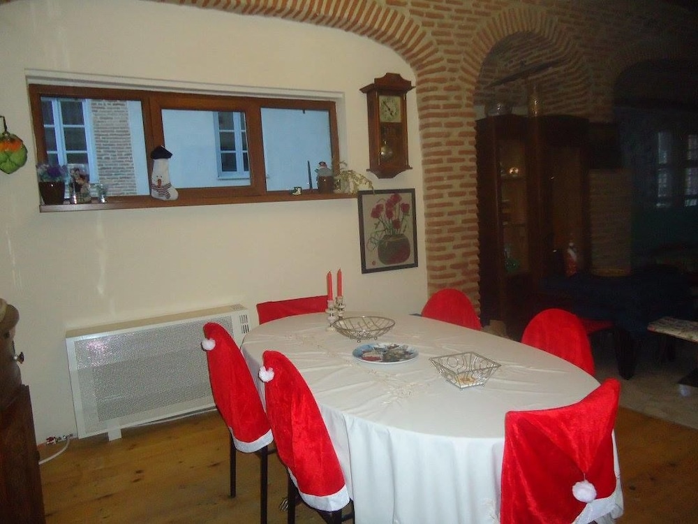 Nana's Guesthouse