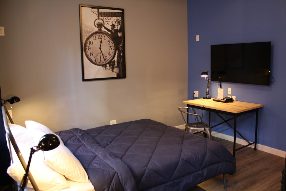 Apple Hostels 3