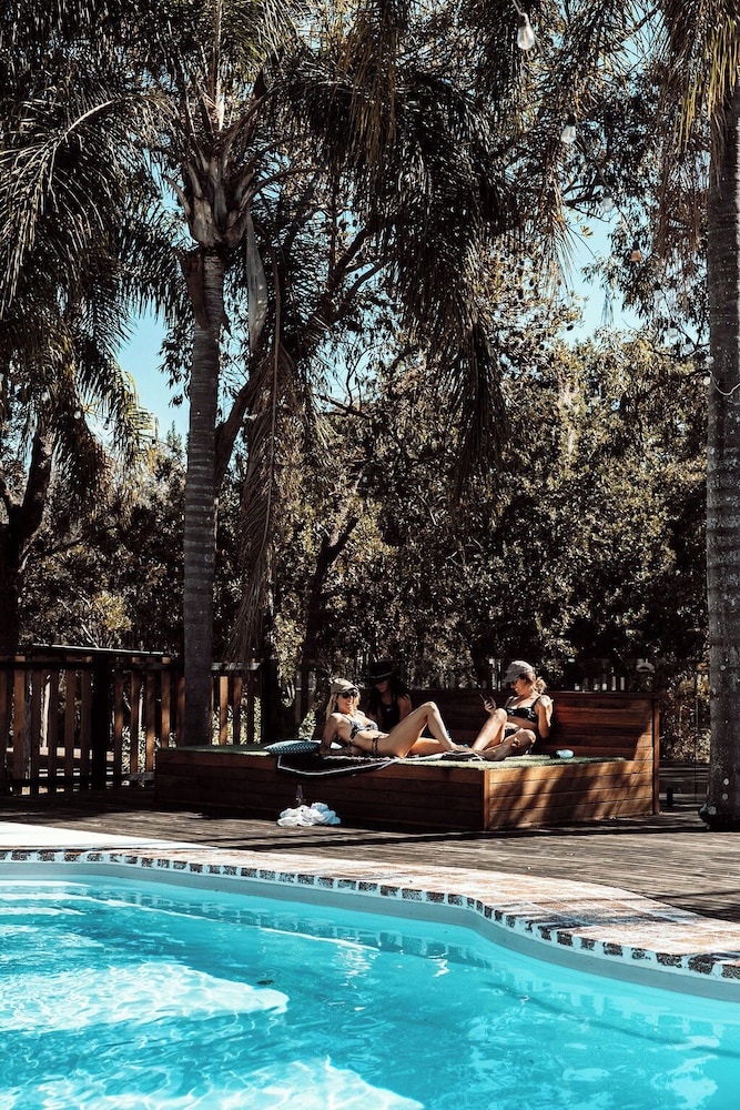 Surfaris Retreat