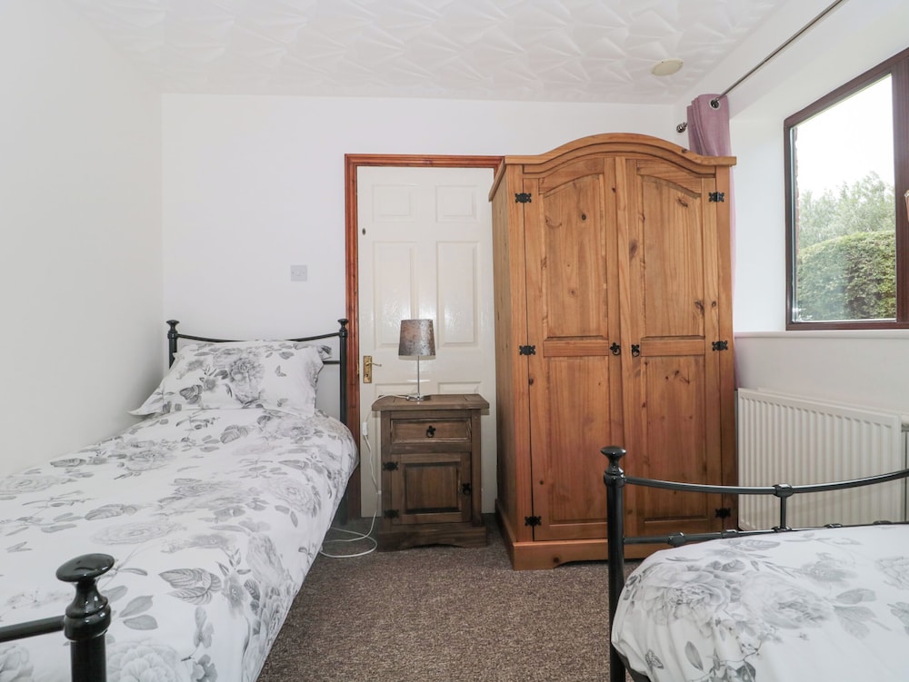 Mistletoe Cottage