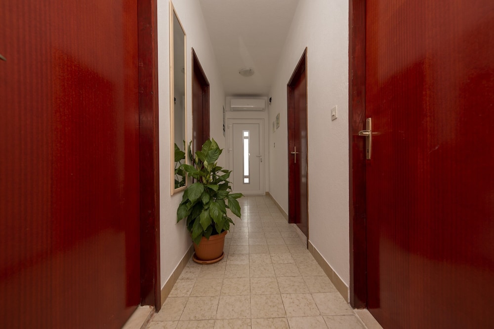 Spacious Apartment w. Balcony, big Garden & Grill view 2