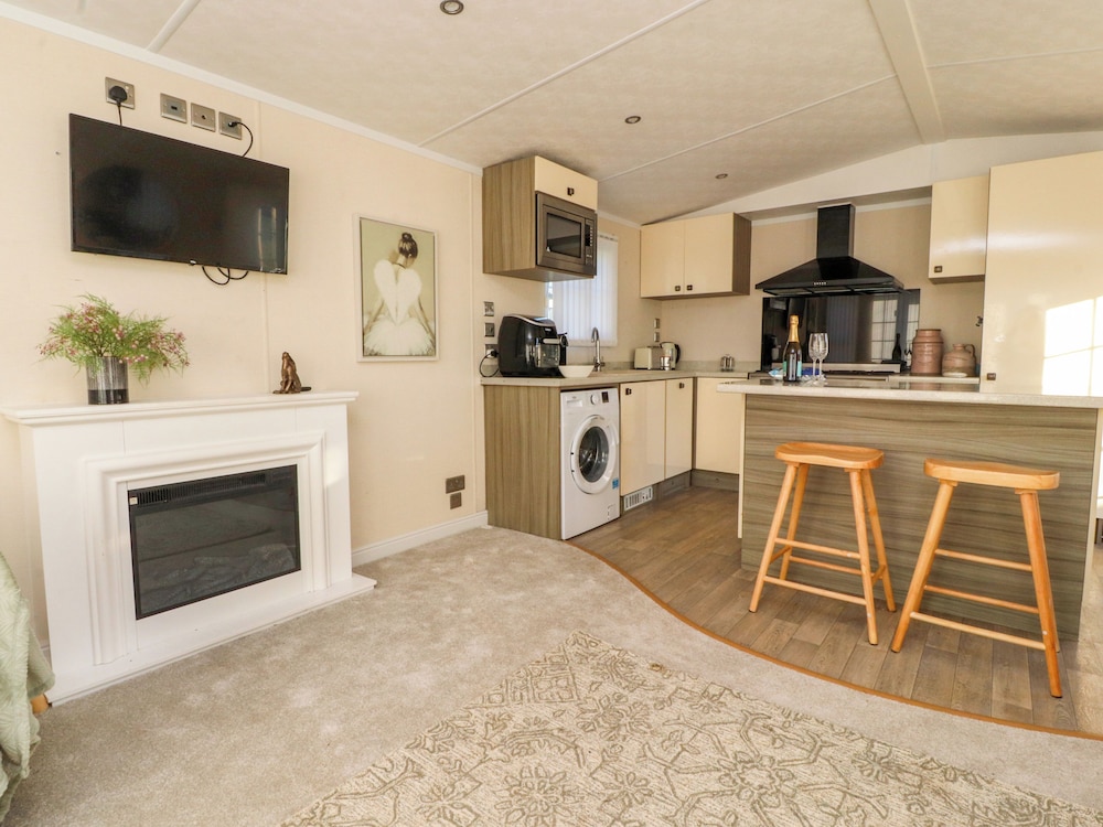 2 Willow Way
