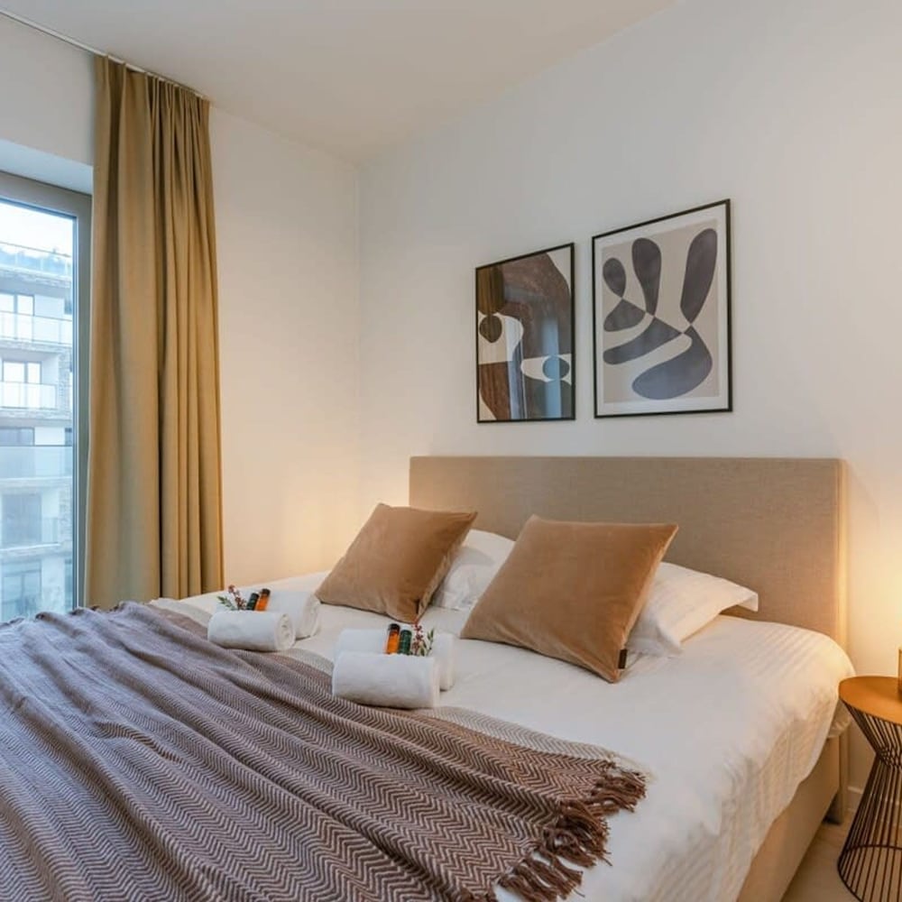 Apartment With Terrace Close to the sea