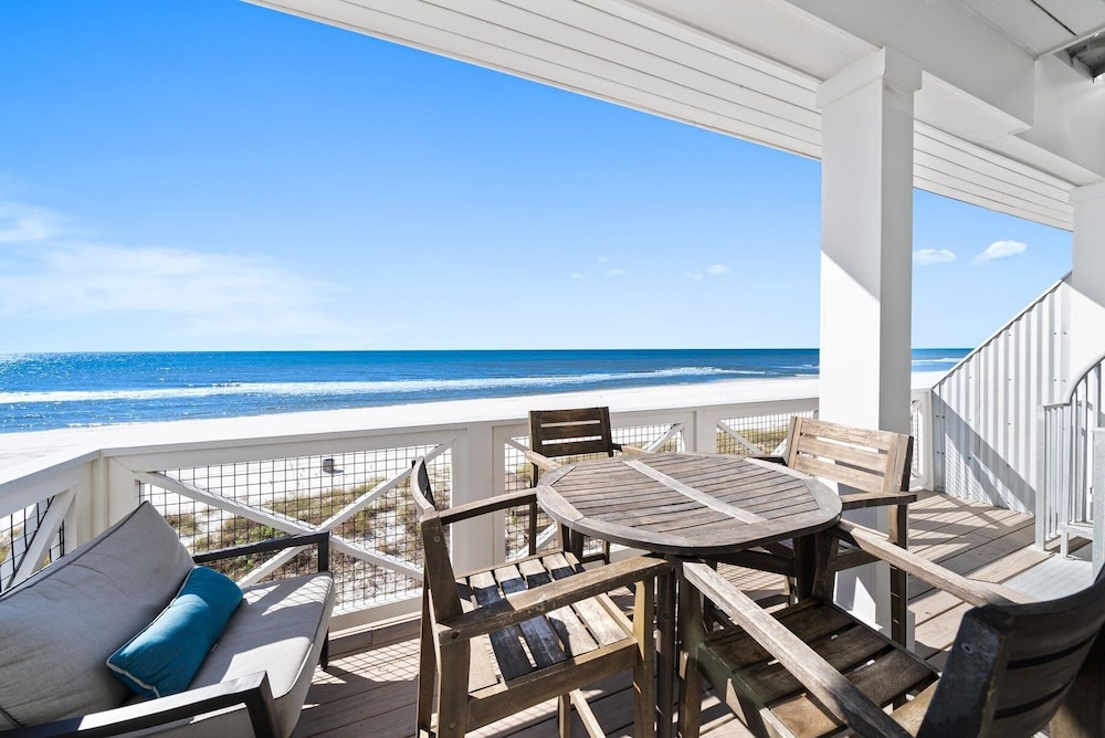 Joy By The Sea 5 Bedroom Home