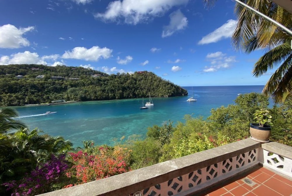 Poinsettia Villa