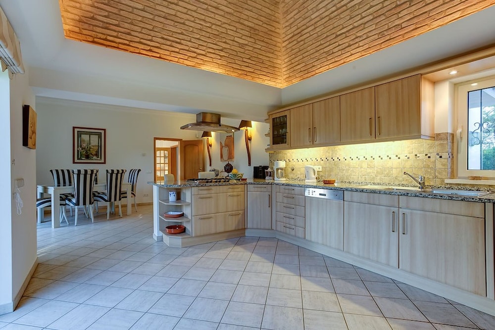 Casa Marta Three Bedroom Villa With sea Views