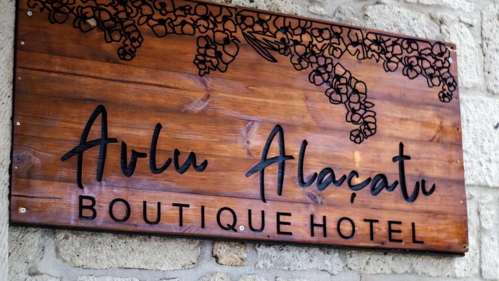 Avlu Alacati Butik Otel - Image 46