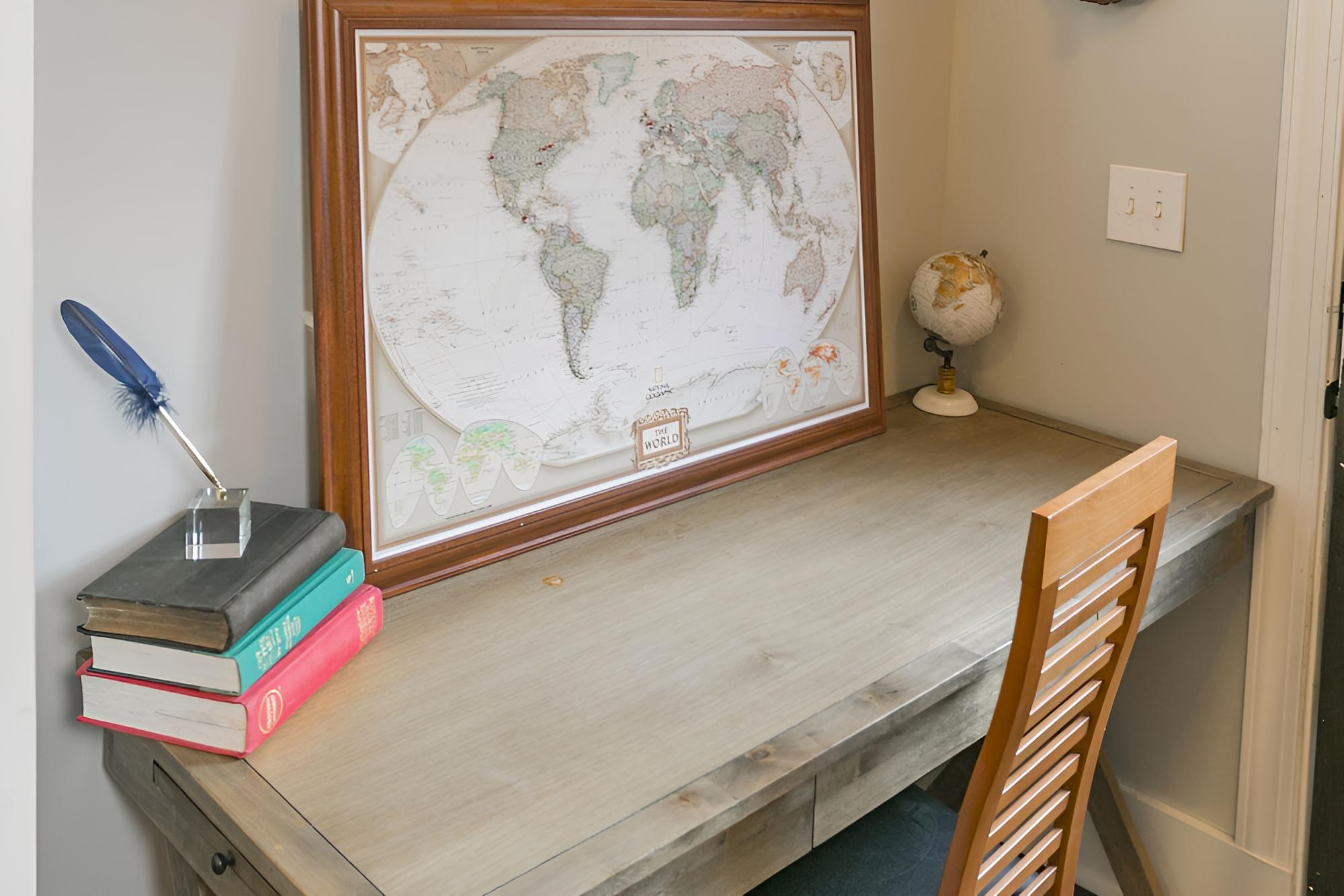 Gorgeous Home 7 Min to Dtwn + Walk to The Pharmacy view 4