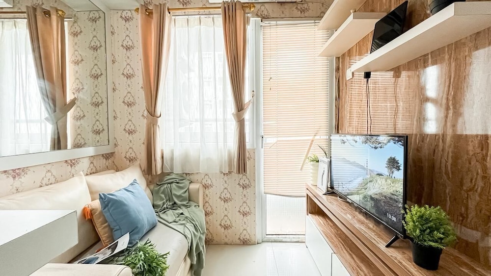 Compact 2Br Apartment Near Unj At Green Pramuka City