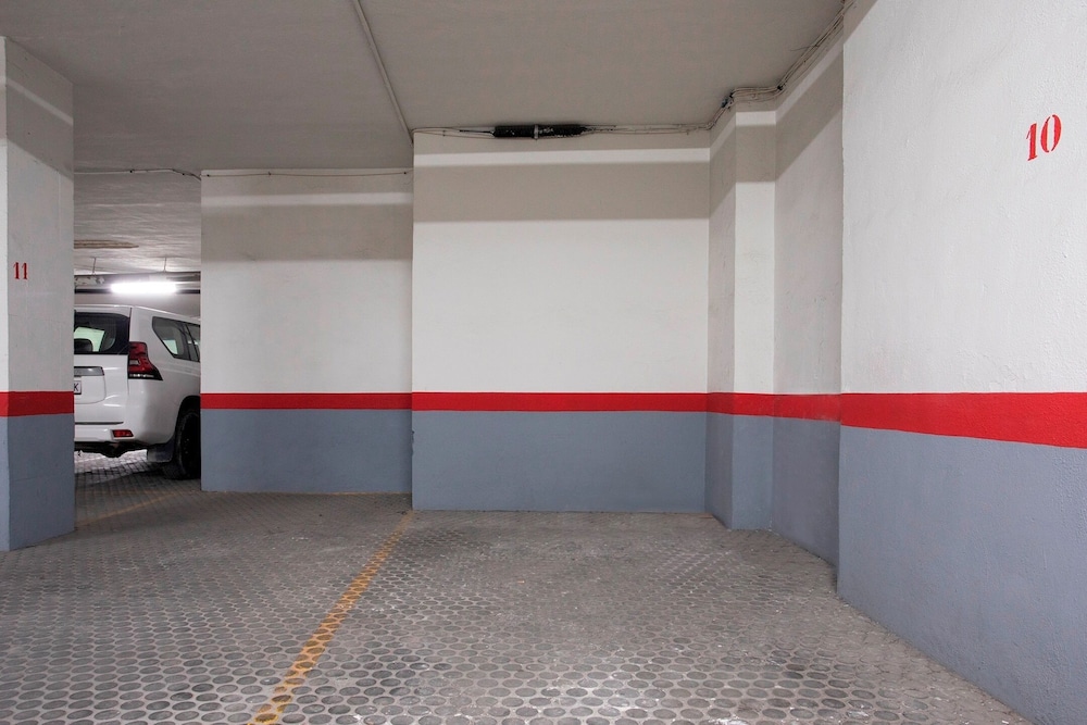 Unique Apt. With Parking in Granada. Fuente Nueva