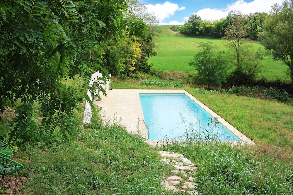 Villa Poggio Castellaro by Boutique in the Heart of Italy s Food Valley Emilia-romagna