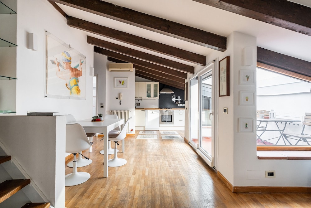 Loft con 2 Terrazzi nei Pressi Della Johns Hopkins University