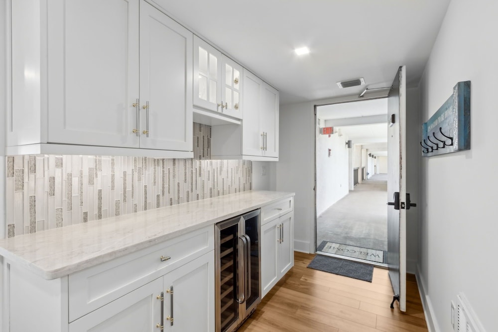 Surf And Racquet Club B149 2 Bedroom Condo