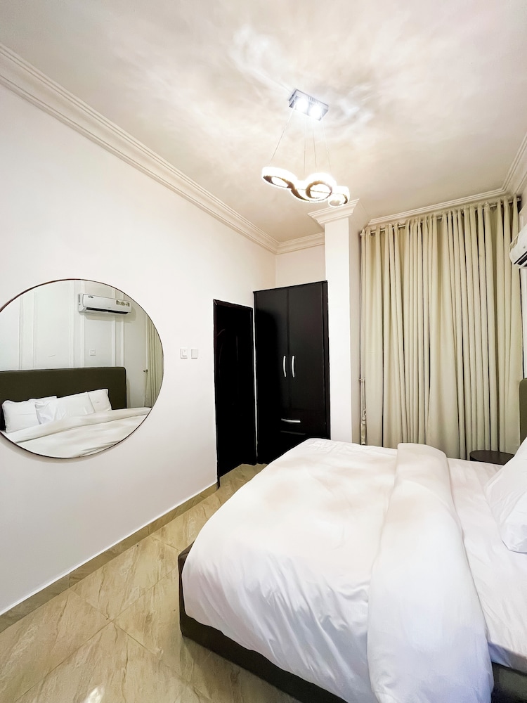 The12 by Naji Resort