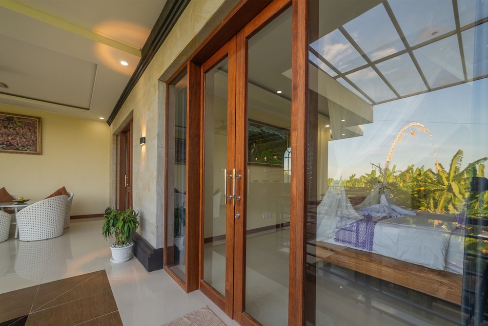 Bulan Adi Villa By Reccoma
