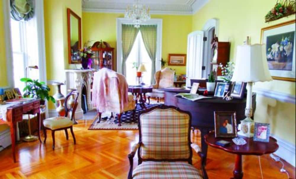Marble Mansion Inn
