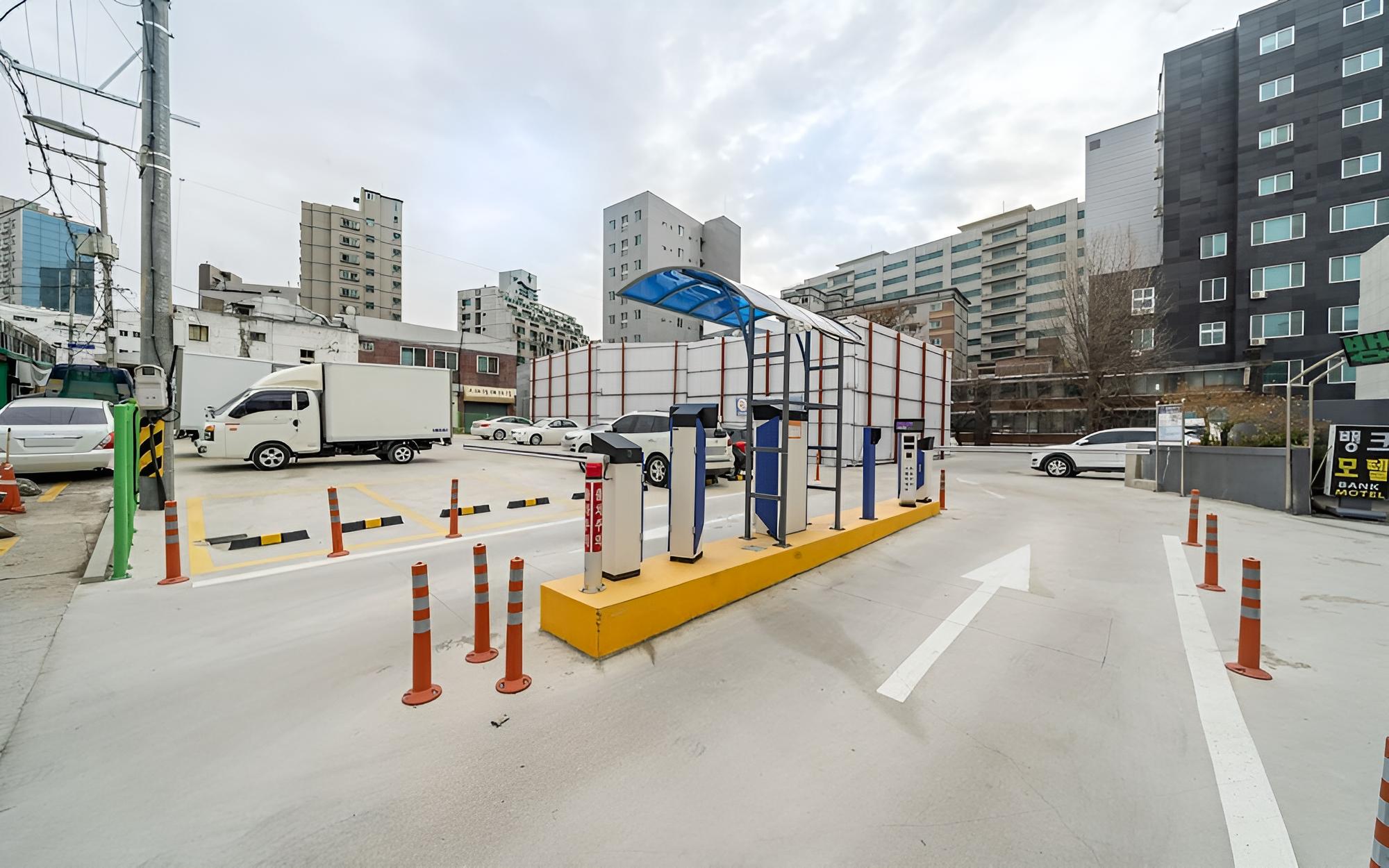 Gangseo Bank Motel view 2