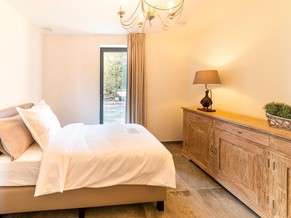 Stylish Home in Petit-thier